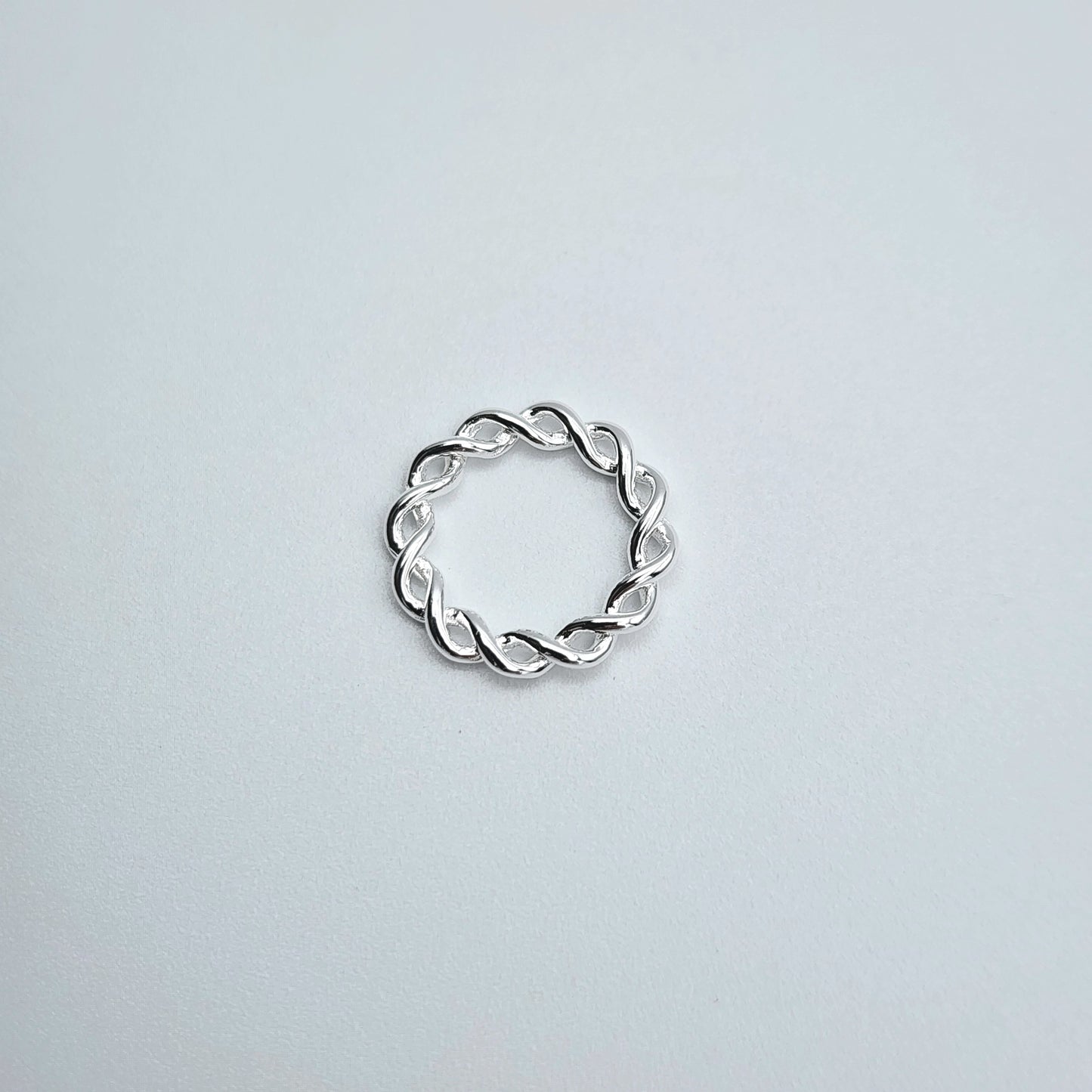 Silver wave ring connector