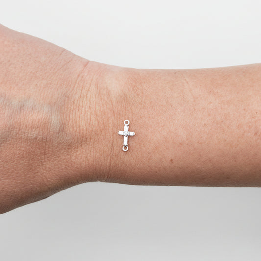 Cz Latin Cross connector size