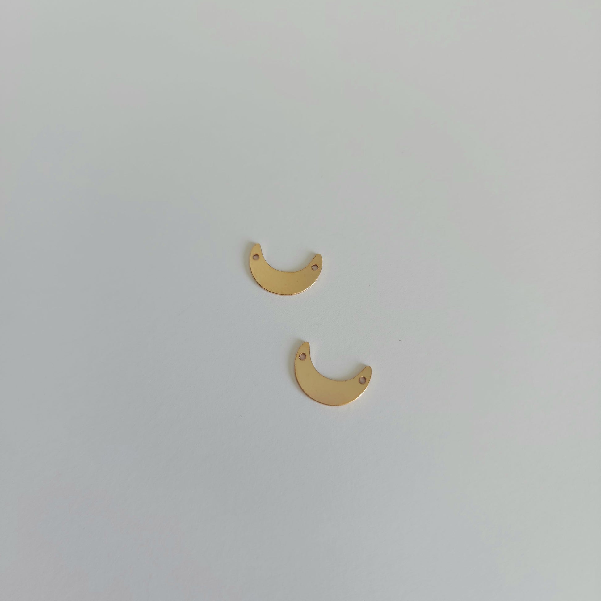14k gold filled permanent jewellery moon connector wholesale