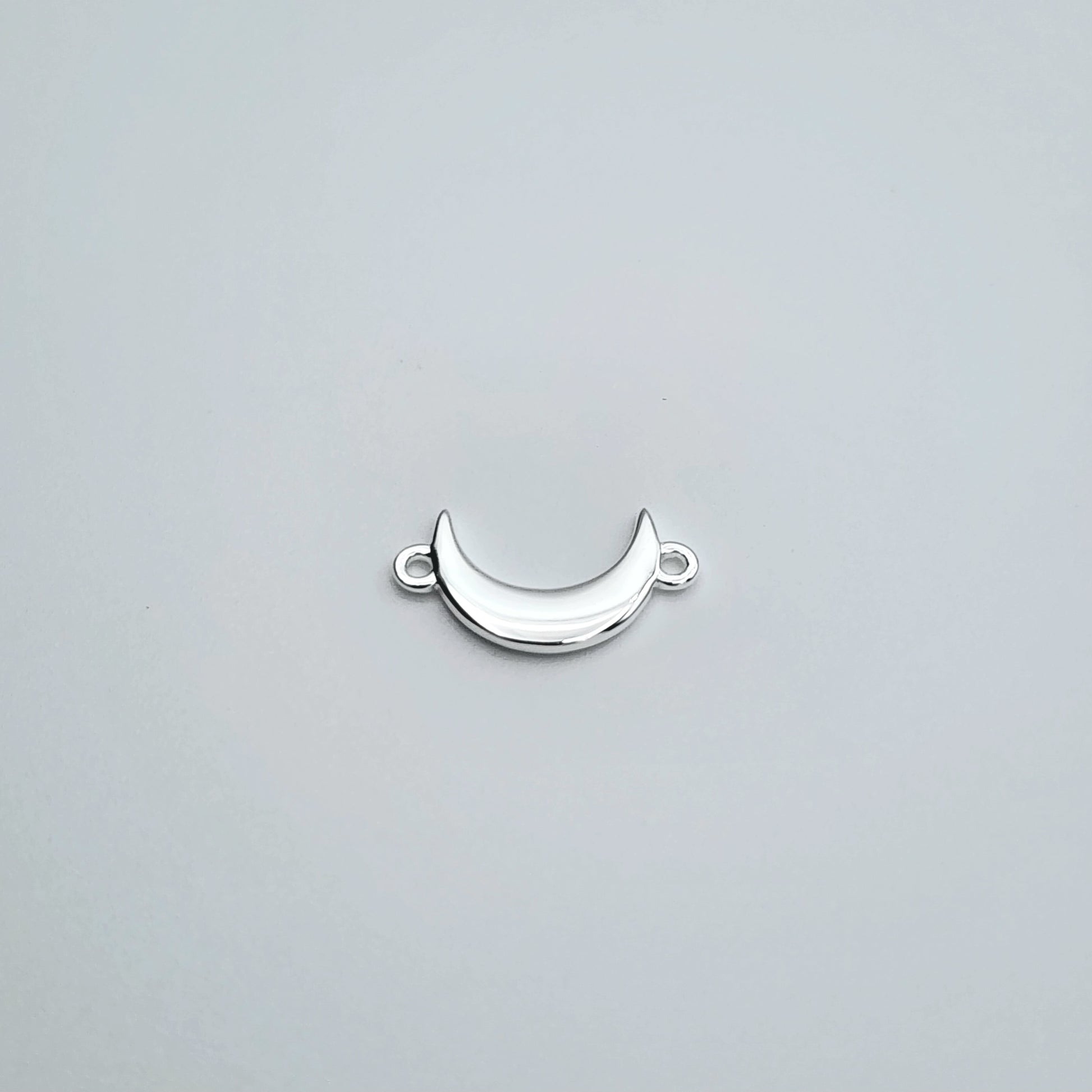 Silver moon connector