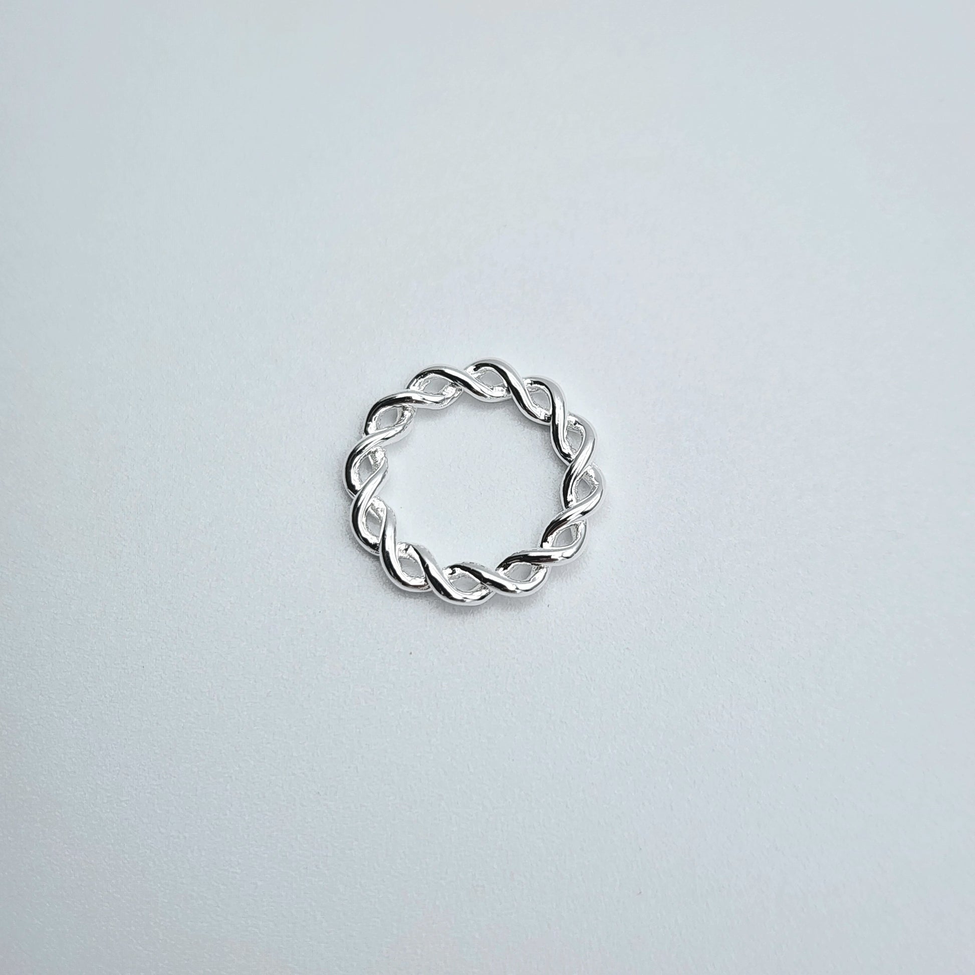 Silver wave ring connector