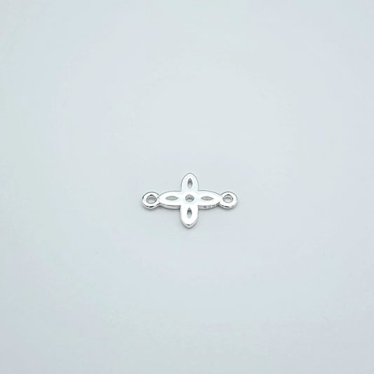 Silver clover connector